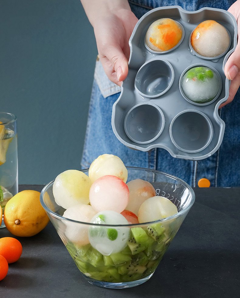 對抗炎夏的神器——硅膠冰格